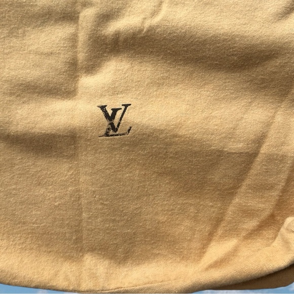 Louis Vuitton Extra Large Authentic Drawstring Dust Bag 22x32 - Picture 2 of 9